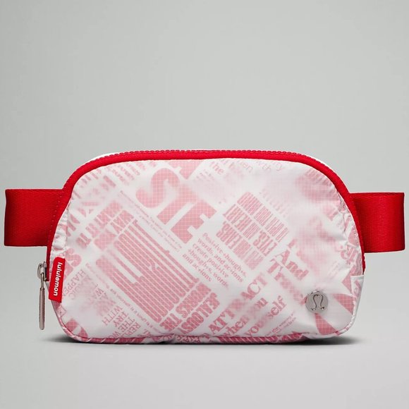lululemon NWT everywhere belt bag 1L white/lulu red manifesto - Picture 3 of 6